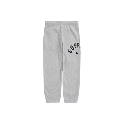 nike supreme schoenen|supreme Nike sweatpants.